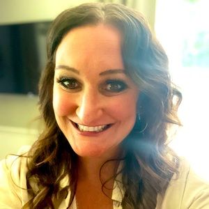 Meet your Posher, Kara